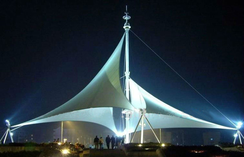 CE-04 المان شهری با سازه چادری